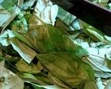 A picture of step 1 of Rich Basil Pesto.