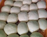 Foto langkah ke 5 dari resep Donat Bombolani isi slai.