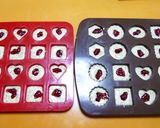 A picture of step 5 of Tea Flavored Mini Cakes with Strawberry Jam.