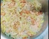 A picture of step 4 of Singapore rice.