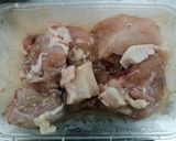 Foto langkah ke 2 dari resep Semur ayam telur kentang.