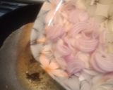 A picture of step 1 of Prawn karahi.