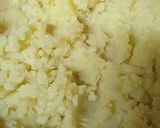 A picture of step 1 of Mashed Potato pakoras.