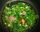 Hình bước làm 2 của món Bánh tráng nướng Đà Lạt bằng chảo