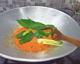 Foto langkah ke 5 dari resep Gulai Tambusu (Gulai Usus Sapi Isi).
