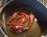 Foto del paso 3 de la receta: Carne molida con nopales en salsa de guajillo