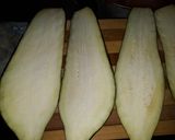Foto del paso 2 de la receta: Berenjena rellenas de pollo con vegetales