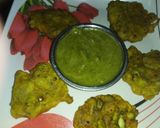 A picture of step 4 of Dramstick flowers ke pakode.