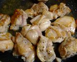 A picture of step 2 of Soy Sauce Flavored Chicken in Cream Sauce.