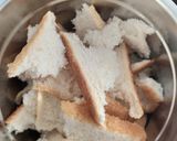 ब्रेड उपमा (bread upma recipe in marathi) रेसिपी स्टेप 2 फोटो 