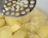 Foto del paso 2 de la receta: Tortitas de patata y queso