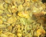Foto del paso 2 de la receta: Pollo a la crema y especias