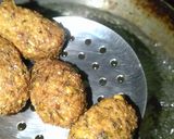 A picture of step 4 of Crispy falafel.