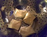 A picture of step 9 of Sophie's creamy pea and asparagus envelopes.