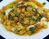 A picture of step 7 of White Matar Papdi Chaat.
