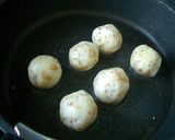 A picture of step 6 of Tricolor Potato Balls For Cherry Blossom Viewing.