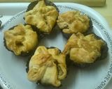 A picture of step 5 of Creamy chicken and leek puffins..