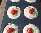 Une image de l'étape 3 de Petits Gâteaux moelleux fraises, mascarpone🍓.