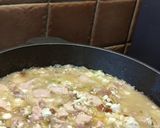 Kapros - túrós - szalonnás csirkemellragu recept fázis 3 fotója