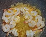 Foto langkah ke 1 dari resep Udang Oseng Mentega.