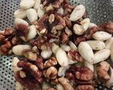 Hình bước làm 1 của món Sữa hạnh nhân & óc chó