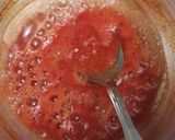 عکس مرحله 2 از دستور سس روی خمیر پیتزا