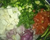 A picture of step 1 of Green Peas and Paneer Curry.
