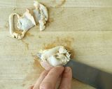 A picture of step 4 of Boiled Hamaguri Clam Nigiri Sushi.