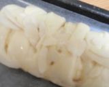 A picture of step 8 of Apple Danish.