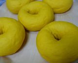 A picture of step 5 of Kabocha Squash Bagels.