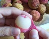 A picture of step 2 of Seven-Colored Tapioca Pearls and Lychee Compote.