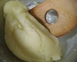 A picture of step 3 of Surefire Cream Puffs.