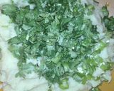 A picture of step 2 of Potato Pie Filled with Grilled Chicken Tikka and cheese.