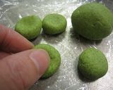 A picture of step 7 of Yomogi Shiratama Yomogi Dango For Beginners.