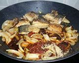 A picture of step 2 of Spicy Mackerel / Sambal Mackerel.