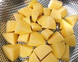 Hình bước làm 1 của món Khoai Tây Chiên Bò Bằm Xào