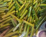 A picture of step 2 of Asparagus Amandine.