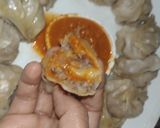 सिर्फ 2 चीज़ों से बनाएं बेहद स्वादिष्ट मोमोज़ 😋 रेसिपी चरण 10 फोटो