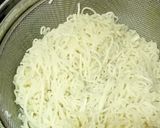 A picture of step 1 of Veg Chowmein.