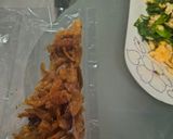 รูปขั้นตอนการทำที่ 2 ของ ผัดเหลียงผัดไข่กุ้งเสียบ