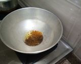 A picture of step 6 of Fried idli.