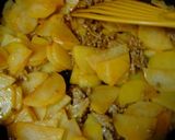 A picture of step 4 of Simmered Potato and Ground Pork with Gochujang Flavor.