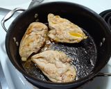 A picture of step 8 of Seasoned, buttered boneless skinless chicken breast..