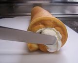 A picture of step 21 of Milky Cream Swiss Rolls.