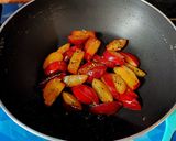 A picture of step 2 of Plum Chutney.