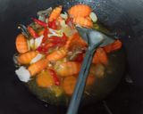 Foto langkah ke 2 dari resep Tumis brokoli wortel.