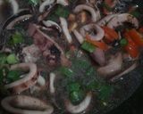 Foto langkah ke 4 dari resep Tumis Cumi Sederhana.