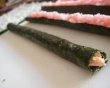 A picture of step 4 of Plum Blossom Sushi Rolls.
