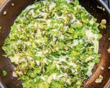 A picture of step 2 of Lemon & Spinach Pasta.