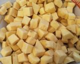 Foto langkah ke 1 dari resep Bubur ubi kuning.